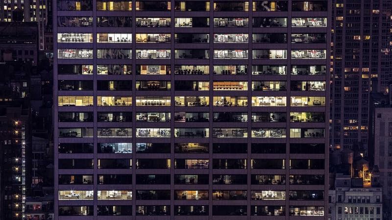 Biblioteca municipal recebe acervo com 2 mil novos livros